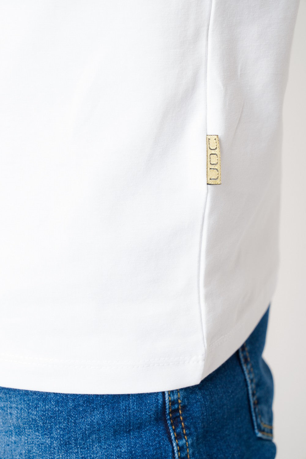 SILVER STRIPE WHITE T-SHIRT