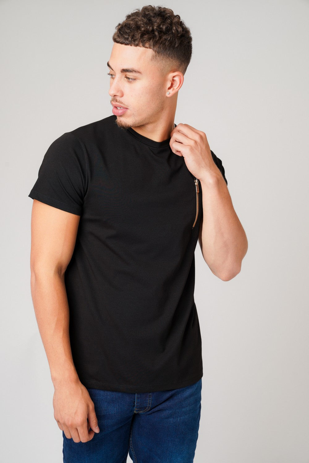 ZIP BLACK T-SHIRT