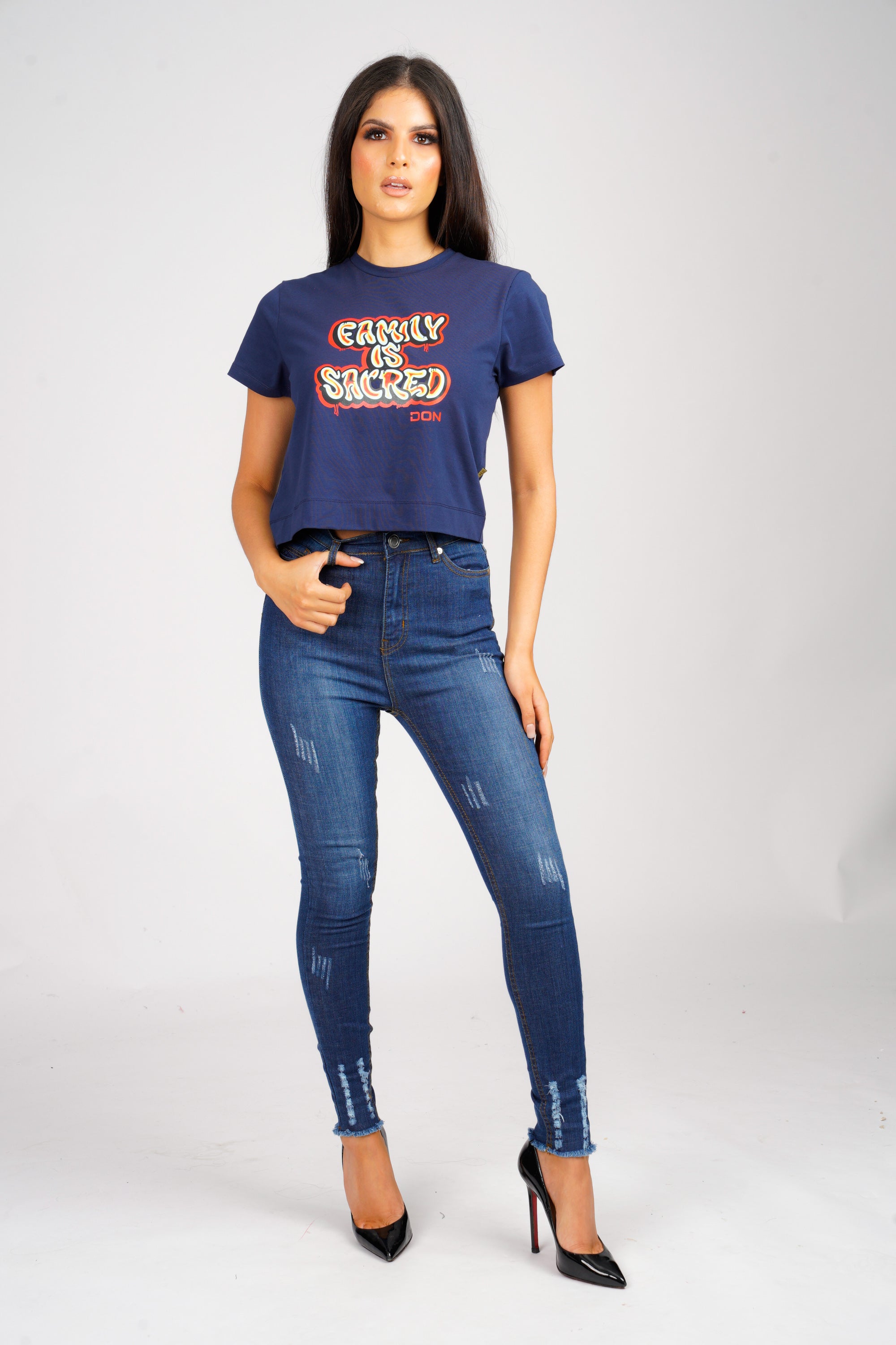 DON FAMILY IS SACRED NAVY CROPPED T-SHIRT