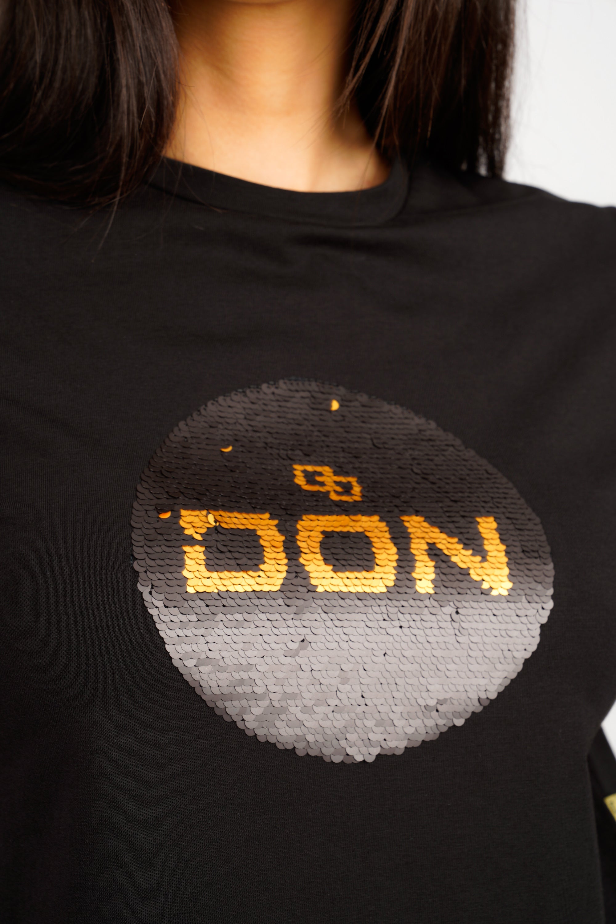 DON SEQUIN BLACK CROPPED T-SHIRT